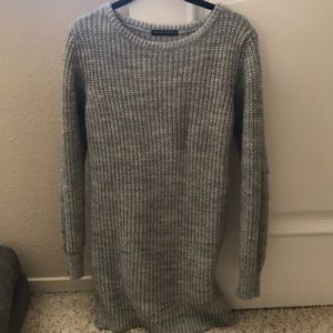 Brandy Melville sweater